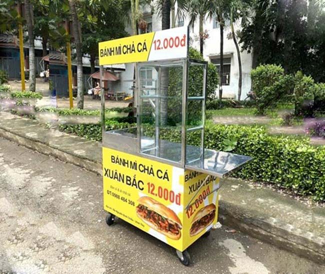 Xe bánh mì chả cá 
