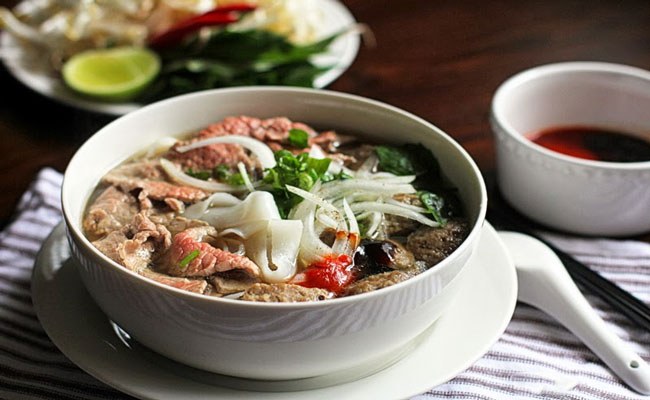 bí quyết nấu phở bò gia truyền