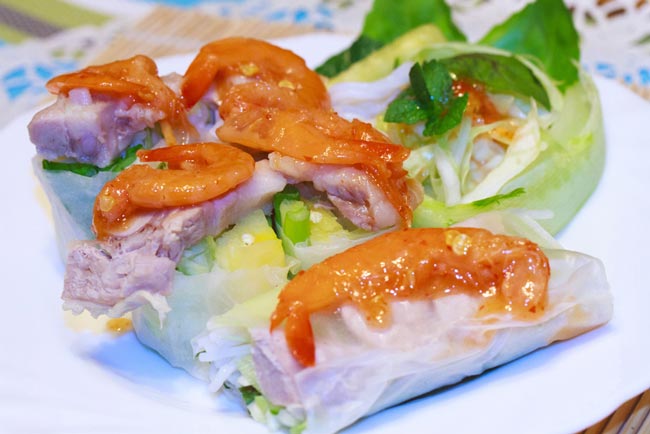 cuốn phở tôm chua