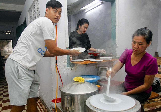 Tráng bánh cuốn chuyên nghiệp