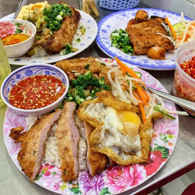 cơm tấm quận 2