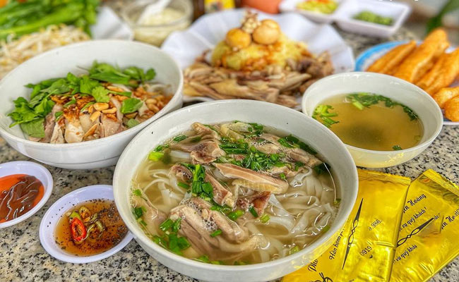 phở gà phố cổ