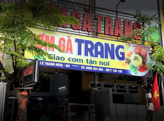 Quán cơm gà Trang