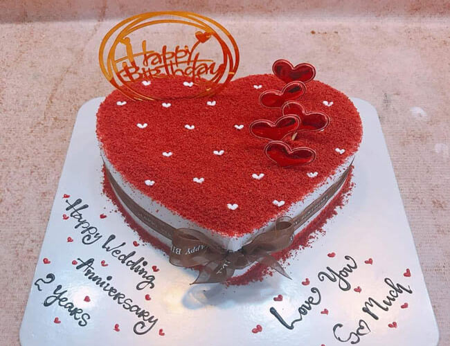 Bánh kem hình trái khoáy tim romantic và xinh đẹp  Bánh Thiên Thần  Chuyên  nhận đặt điều bánh sinh nhật theo dõi mẫu