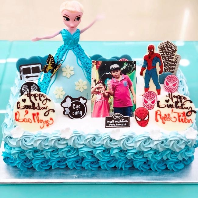 bánh kem sinh nhật siêu nhân và công chúa