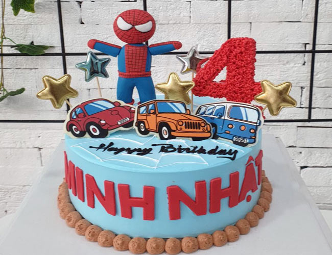 Bánh sinh nhật người nhện ô tô