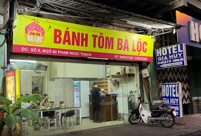 quán bánh cuốn bà lộc