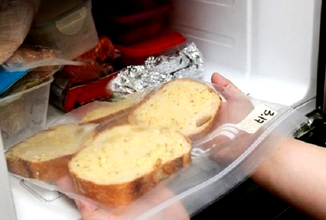 bảo quản bánh mì sandwich bằng tủ lạnh