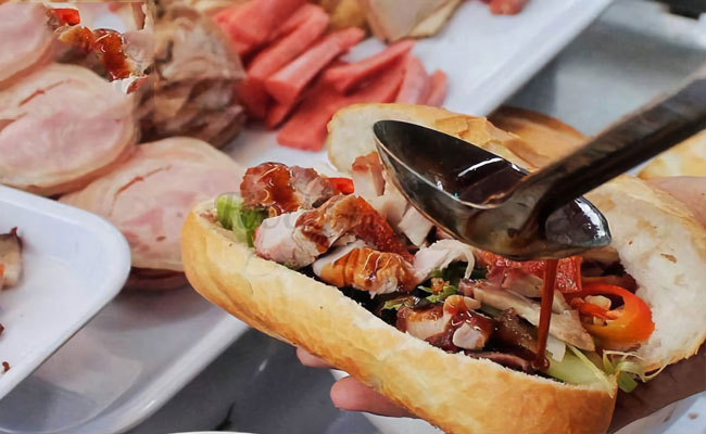 cách làm nước sốt bánh mì chả lụa