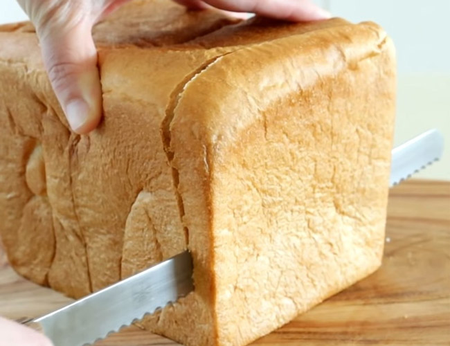 bánh mì sandwich bơ sữa thành phẩm