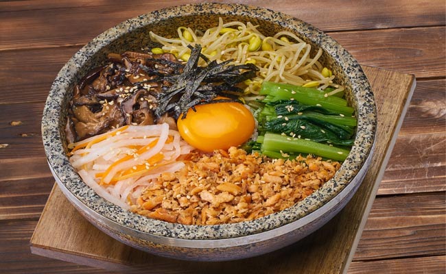 cơm trộn cá hồi