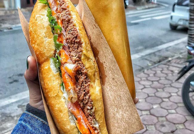 Bánh mì pate bao nhiêu calo