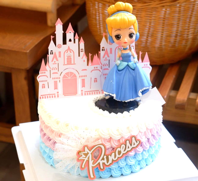 bánh sinh nhật công chúa lọ lem