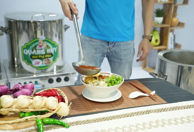 bí quyết nấu nước dùng bún bò huế chay ngon