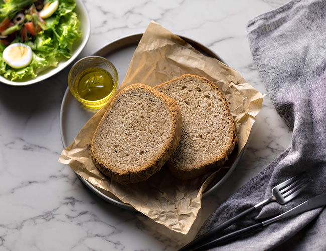 cách ăn bánh mì nguyên cám giảm cân