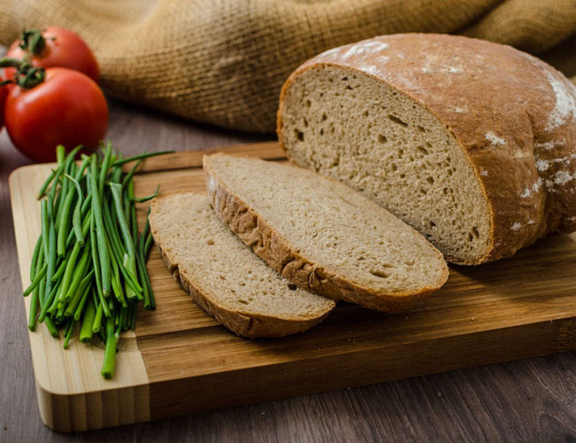 lợi ích khi ăn bánh mì đen