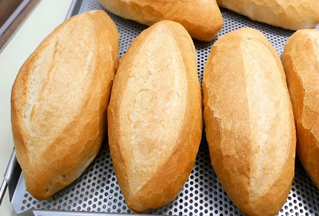 chuẩn bị bánh mì