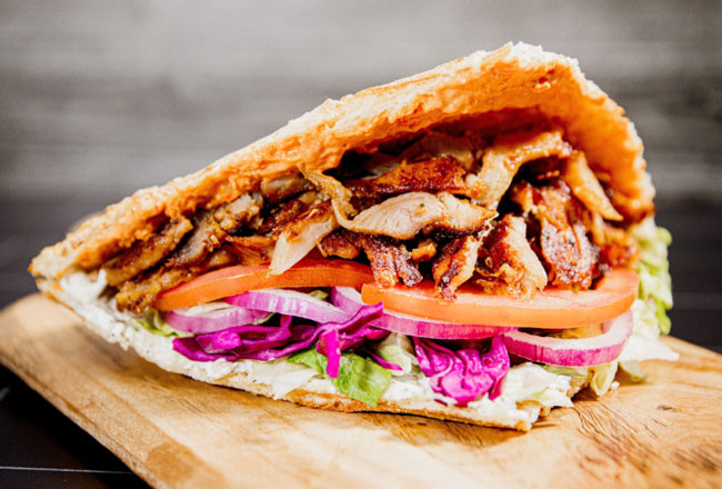 bánh mì doner kebab thịt gà