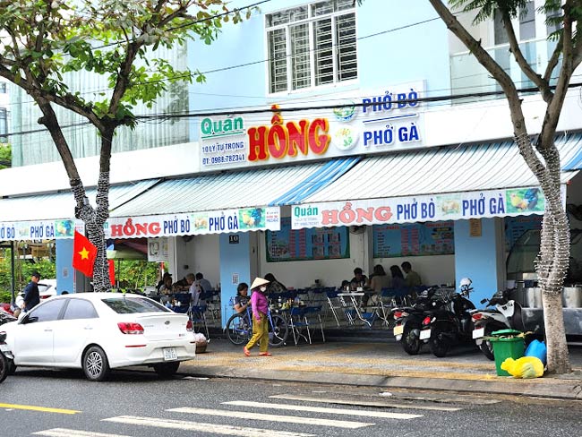 cửa quán hồng