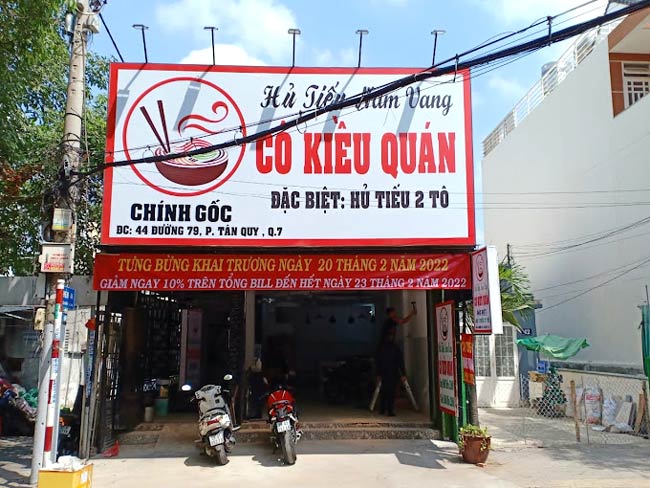 cửa quán hủ tiếu cô kiều