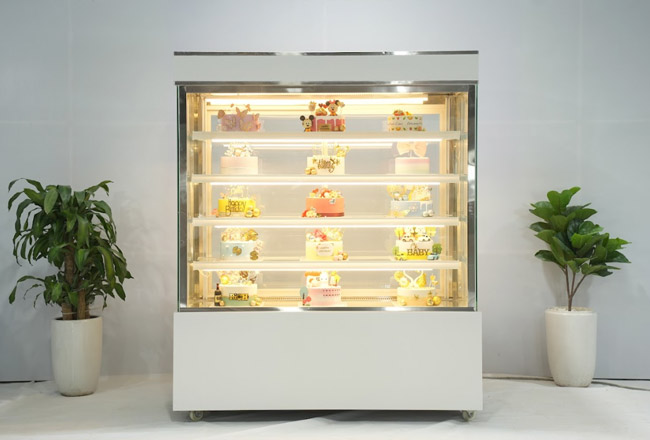 khung tủ bánh kem 1m8 5 tầng