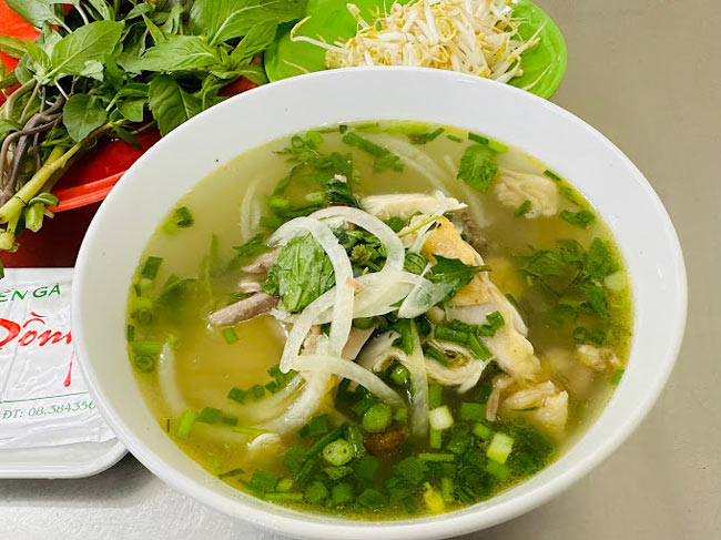 phở gà xé kỳ đồng