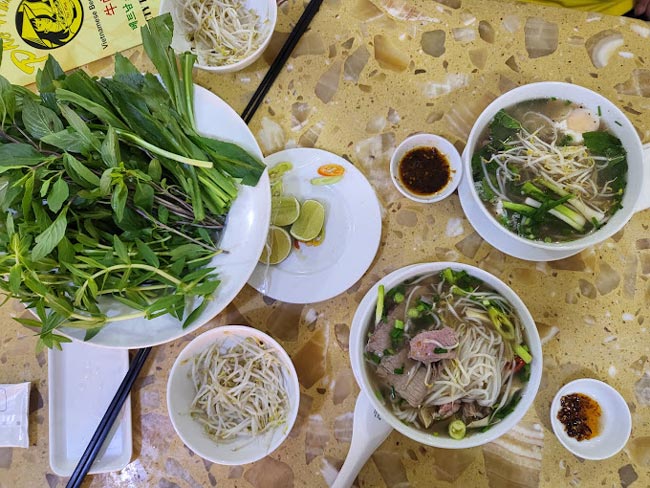 review phở hùng