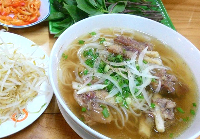 tô phở quán hoàng yến