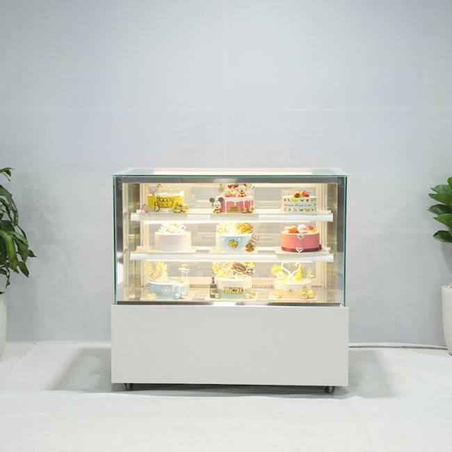 Tủ để bánh kem 1m5 kính vuông