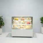 tủ trưng bày bánh kem 1m2 kính vuông 3 tầng