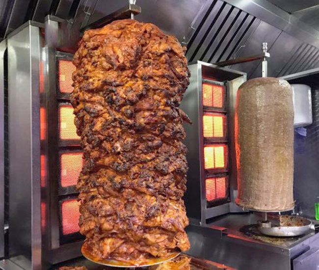 sử dụng lò nướng doner kebab 4 buồng