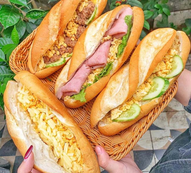 bánh mì ăn sáng