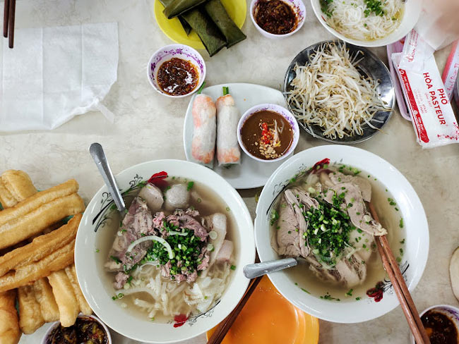 phở hòa giá đắt