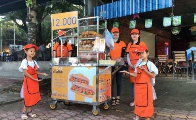 Giá xe bánh mì chả cá